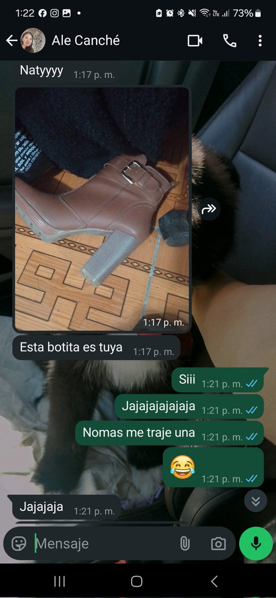 nattycanche's tweet photo. Jajajajajajajaja me pasa seguido que dejo un zapato en mva 🥲 https://t.co/5AV6nen8W8