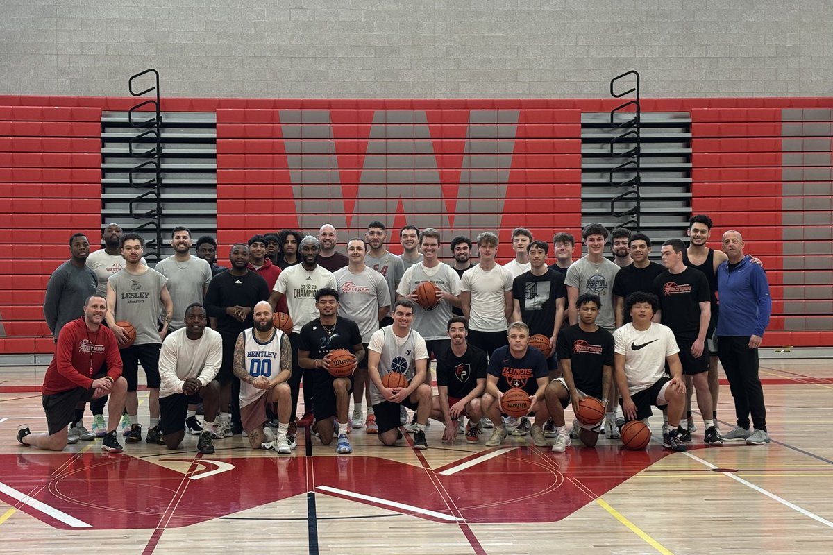 WalthamHawksHoop tweet media