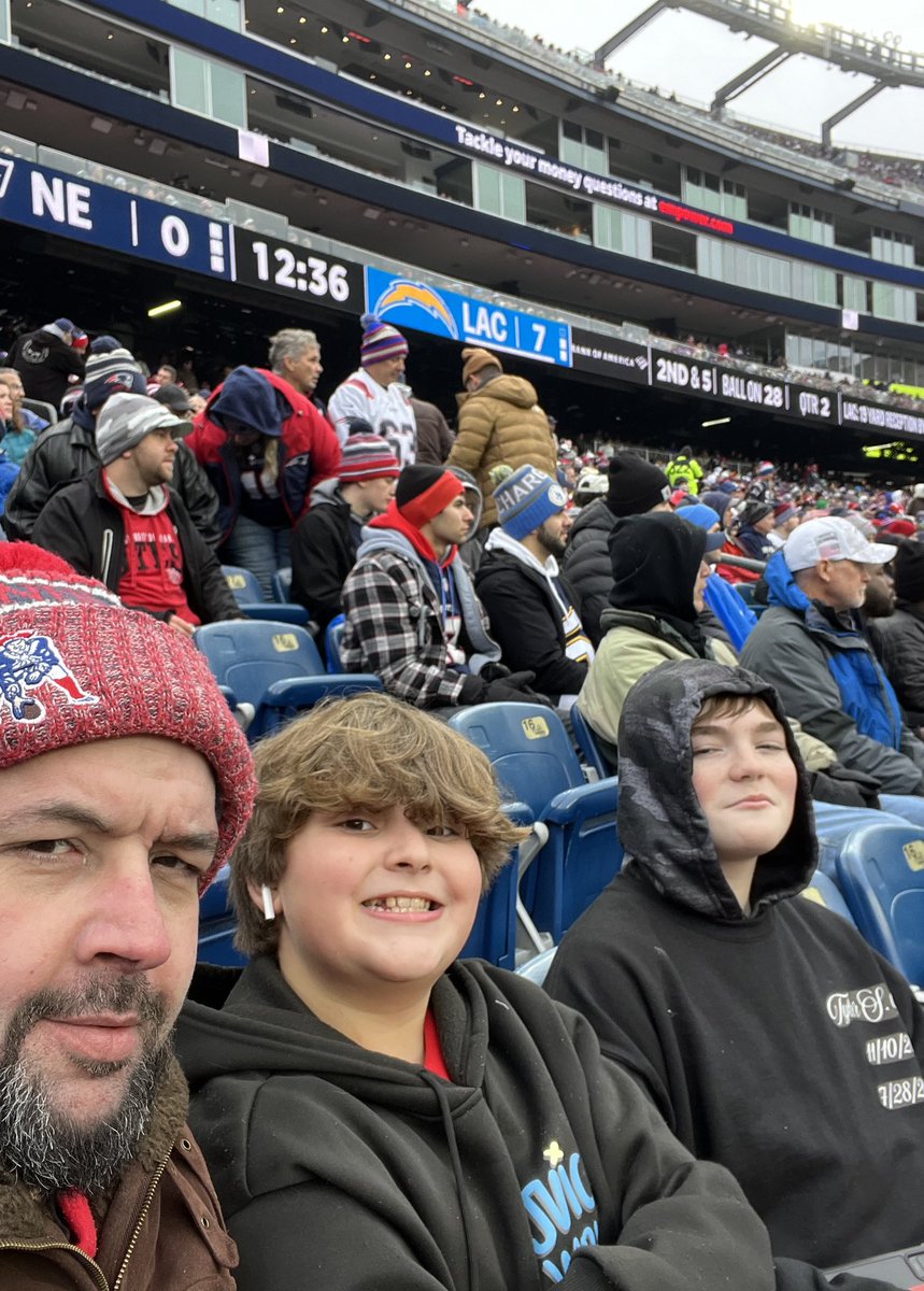 Memaw2Ant's tweet photo. @PATRIOTSdotCOM @Patriots https://t.co/HlZaCr8cow