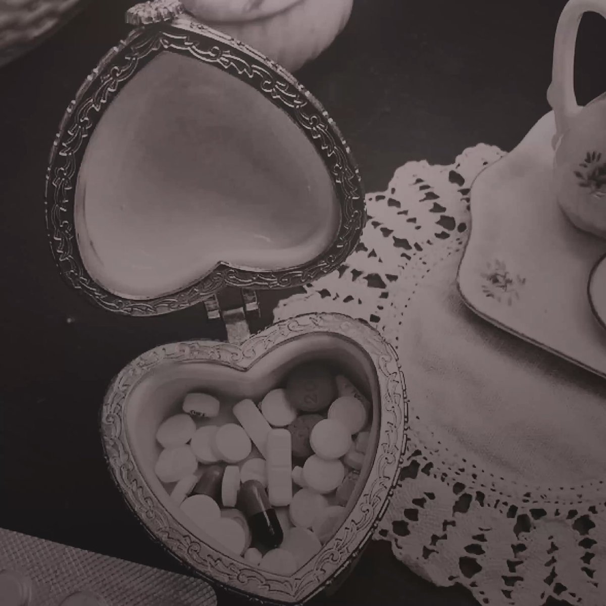 ⠀⠀⠀
⠀⠀⠀٬ 🗂️ ❜ 𝐓𝐔𝐑𝐍𝐎 𝐅𝐄𝐂𝐇𝐀𝐃𝐎.

𝐃ecember 𝟐𝟕th, 𝟐𝟎𝟐𝟒. — чesterdαч.
𝐒kαrsgαrd Mαnsıon, Mαчfαır, London.
ㅤㅤㅤㅤㅤ