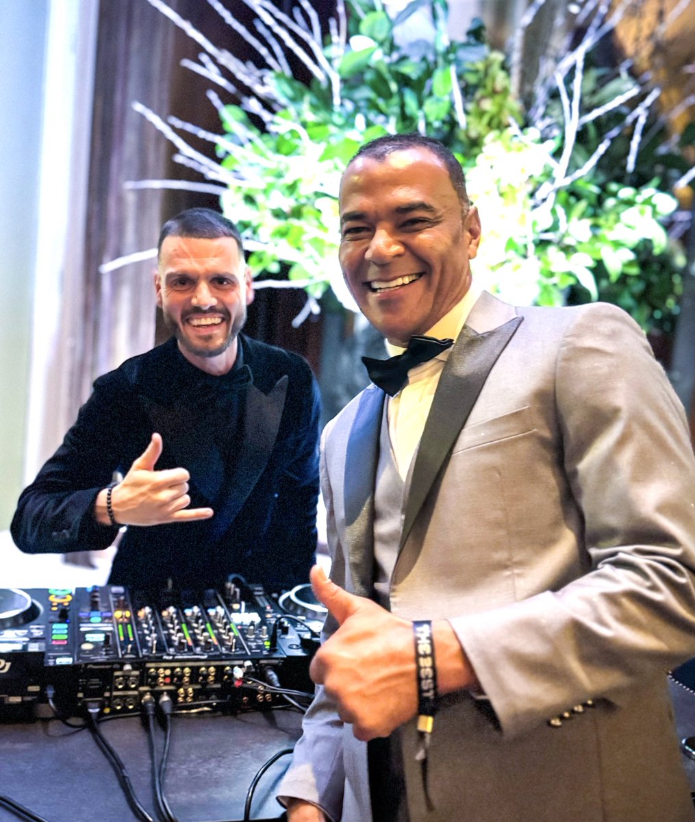 Tony Perry tweet media