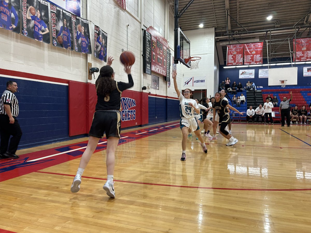 CoachPichardo's tweet photo. Special congratulations to our relentless Lady Panthers for finishing third place at the Irvin Invitational. Congrats also to Wendy Villareal for making the tournament team.
#ETW
#DeeCeeVision https://t.co/quY5QWrBnA