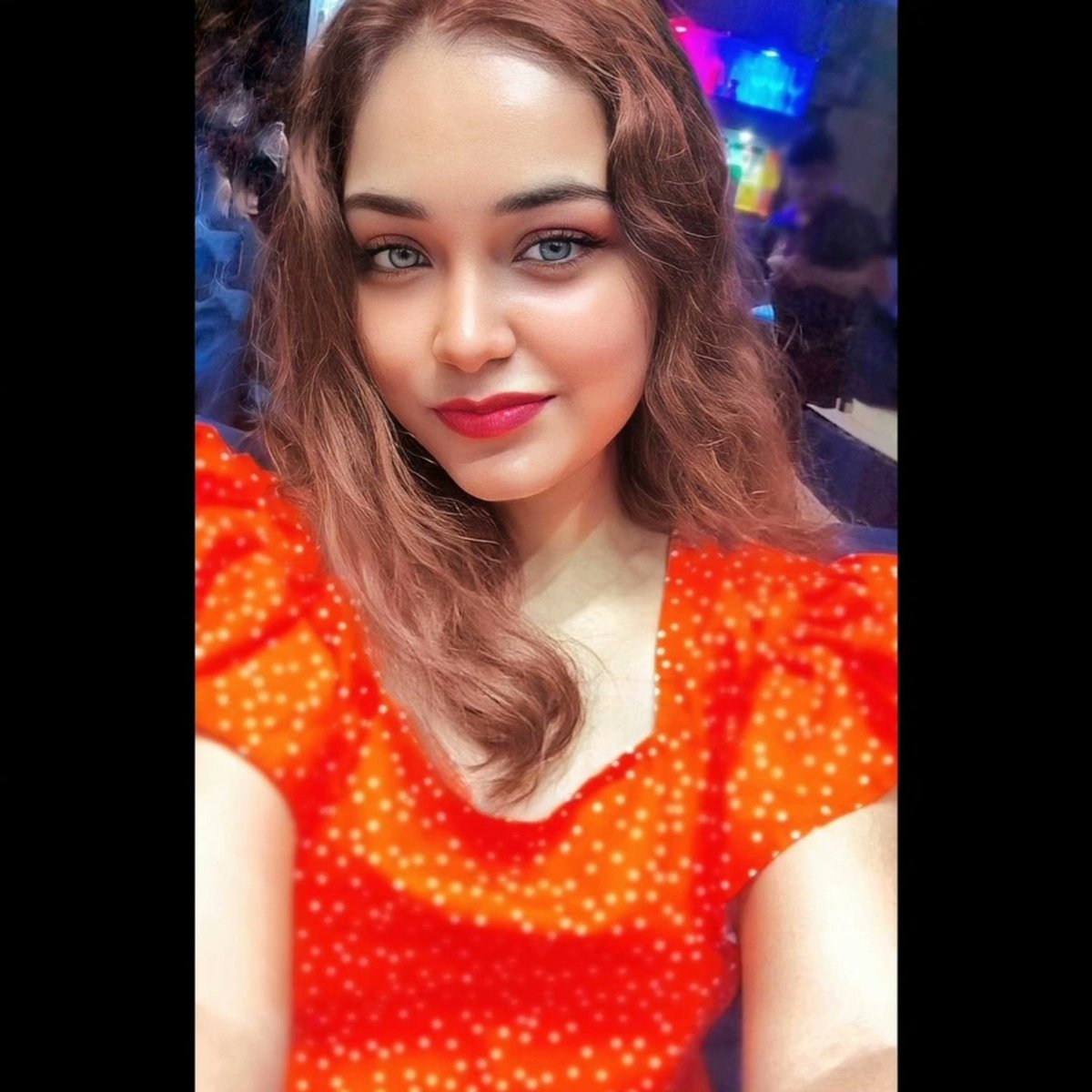 OinyDr's tweet photo. Red is love but orange is passion 🤎💜 https://t.co/5H2HCDQkOY
