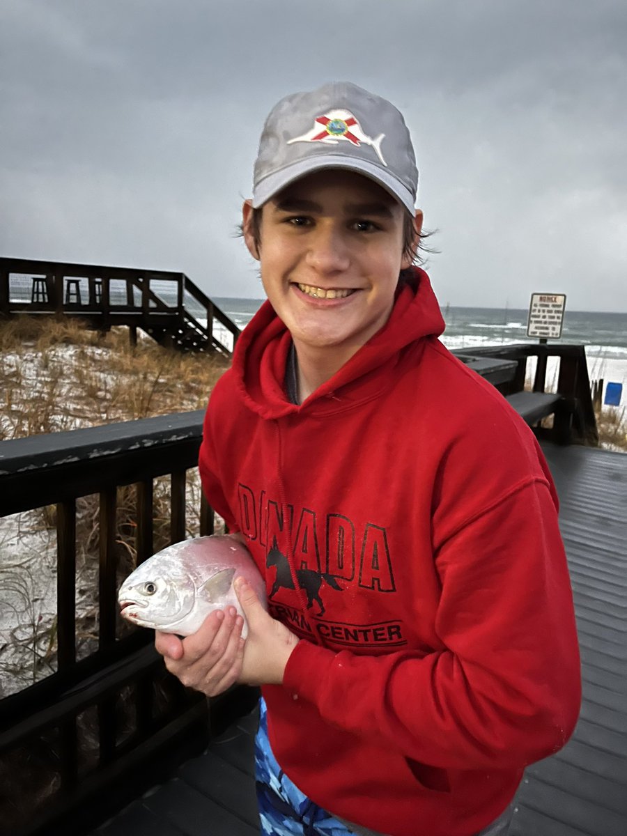 KeriNorris20's tweet photo. Happy Birthday to our favorite fisherman 🎂🥳💙. #Destin #Birthday #Fishing #Pompano https://t.co/L3d5aBbjDS