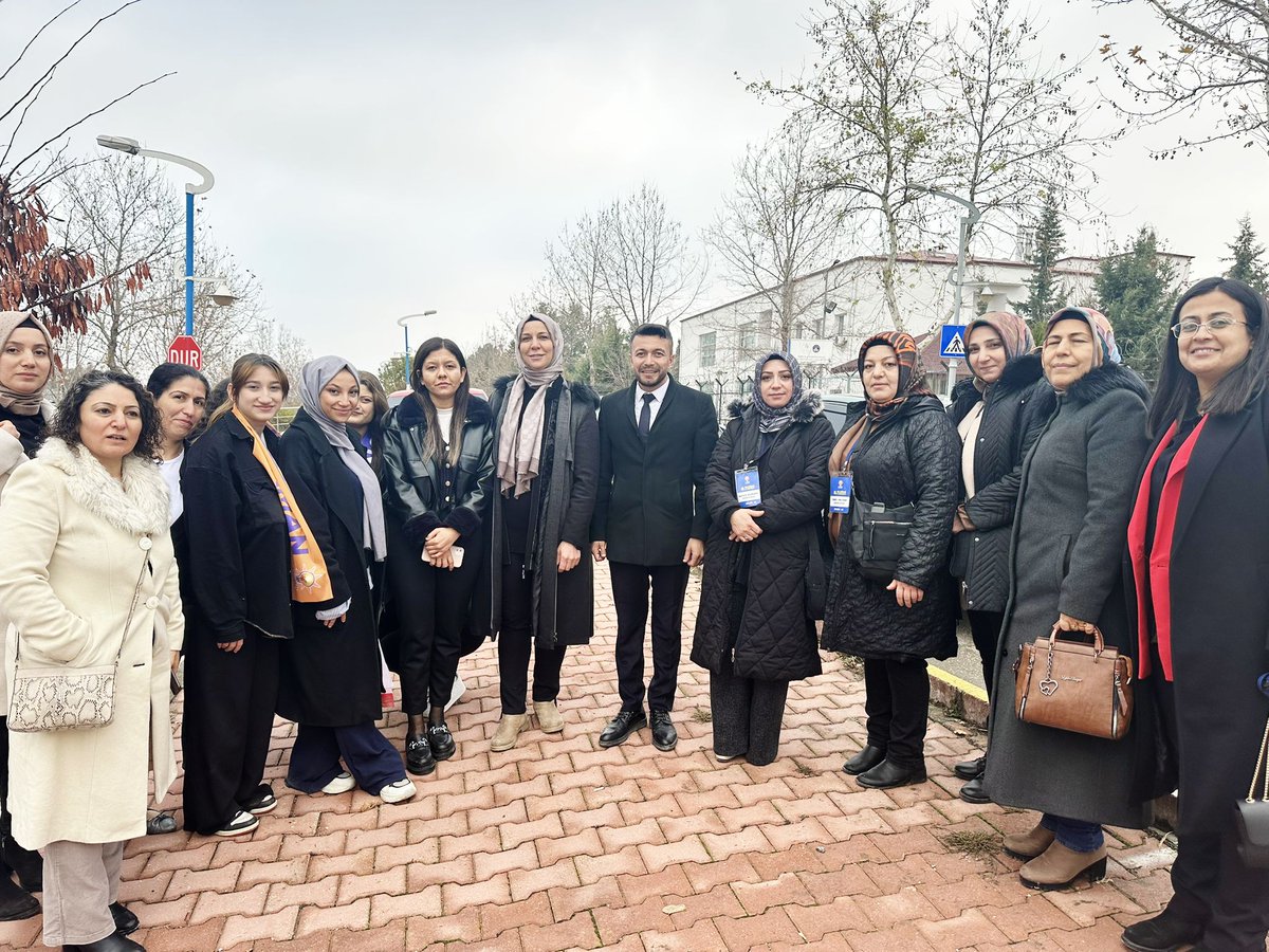 semra_semiz's tweet photo. AK Parti 8. Olağan İl Kongremizi büyük bir coşkuyla tamamladık. Kongremizin hayırlara vesile olmasını temenni ediyor İl Başkanlığına seçilen SN #FarukBülentKablan Başkanımıza ve yönetim kuruluna muvaffakiyetler diliyorum @HuseyinOzhan_ @Mustafaalkayis @omer_erturkk @AlkanResit02 https://t.co/WK2gHTf8oM