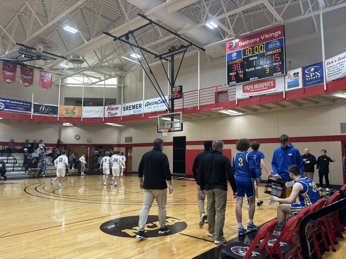 KwikTripHSBBall's tweet photo. @SaderBBall 38 @MVLActivities 15 halftime - JV 3rd Place Game @KwikTrip @BethanyLutheran 🌲🎉🏀 https://t.co/3za4hf0dQy