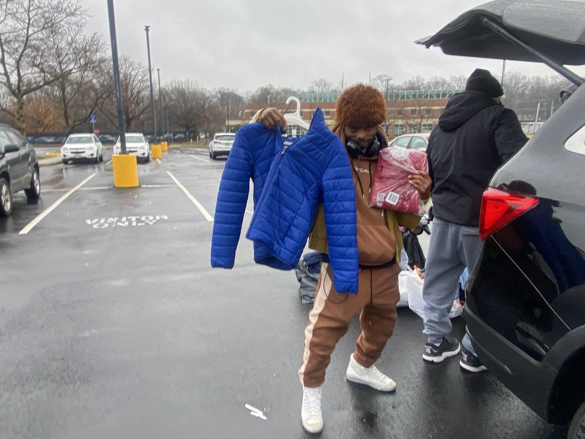 B.R.A.V.E.458 family locked and loaded and ready to go serve! B.R.A.V.E.458 family would like to thank all that gave and continues to give to the mission and vision.$Brave458. brave458.com In the community, for the community, about the community <a href="/highlight/">highlight</a> 
<a href="/followers/">はうはう</a>