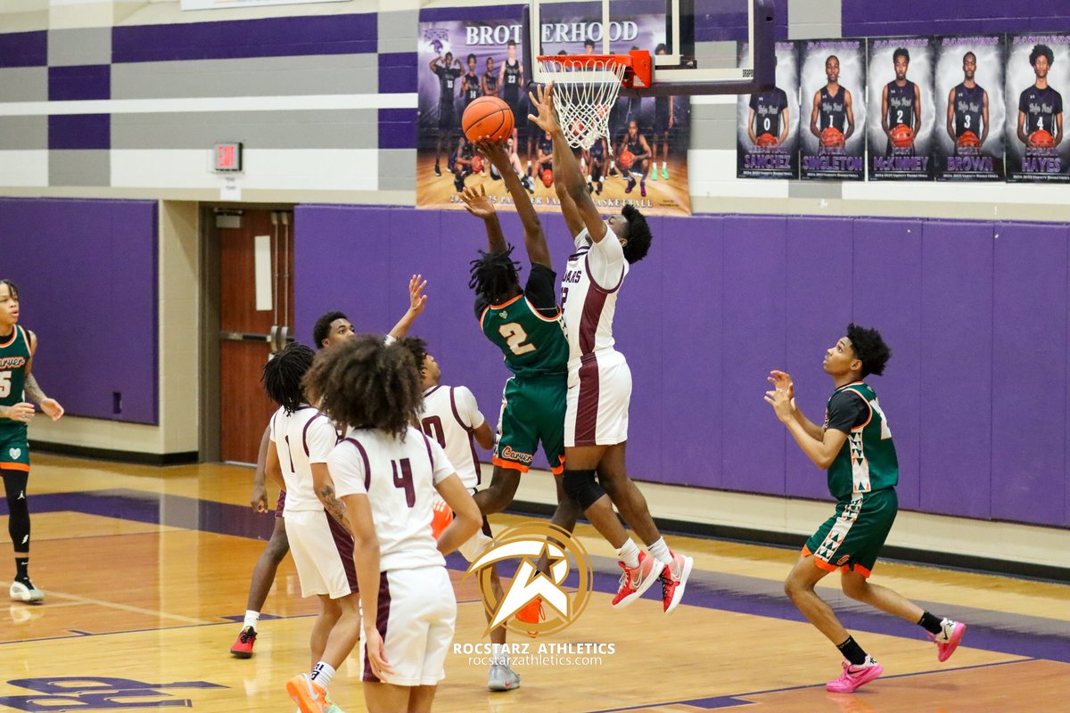 RStarzAthletics's tweet photo. At The Rim!
Kempner (TX) vs GW Carver (LA)
@KempnerHoops @GWCBB
#TexLouChristmasShowcase Day 1 SHOTz📸
Photo Gallery: https://t.co/X9qZFeLKlT… #TexLouSports #BeARocStar🤩 https://t.co/wG3kdHlh0T