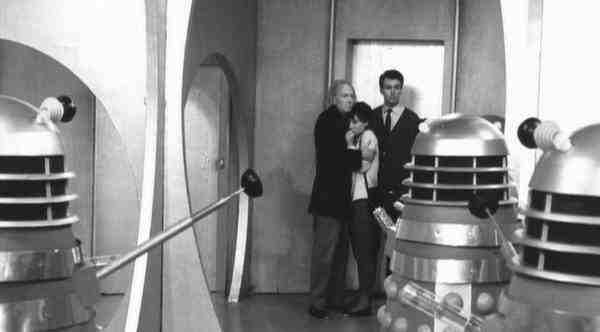 atruedrwhofan's tweet image. The Daleks are revealed!

Happy 61st anniversary to #DoctorWho #TheDaleks Episode Two where the Dalek props made their first full onscreen apprenece!
