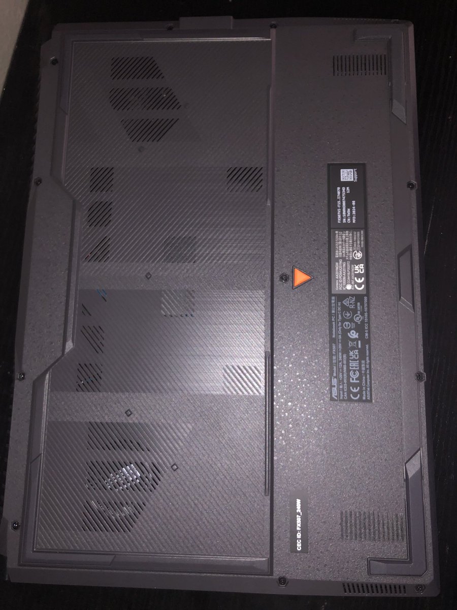 keelenmac33's tweet image. Glad I chose this cool looking one.
#asuslaptop #asustufgaming #asuslaptop #asus #thisduderighthere #keelenmac