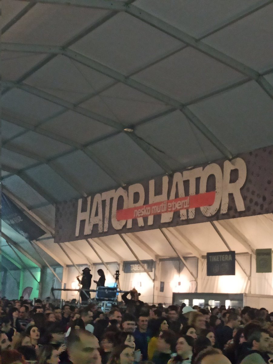 AtarrabiEHbildu's tweet photo. Etxean nahi ditugu!
#Atarrabia
#HTX24 https://t.co/kBrsHGRj7S
