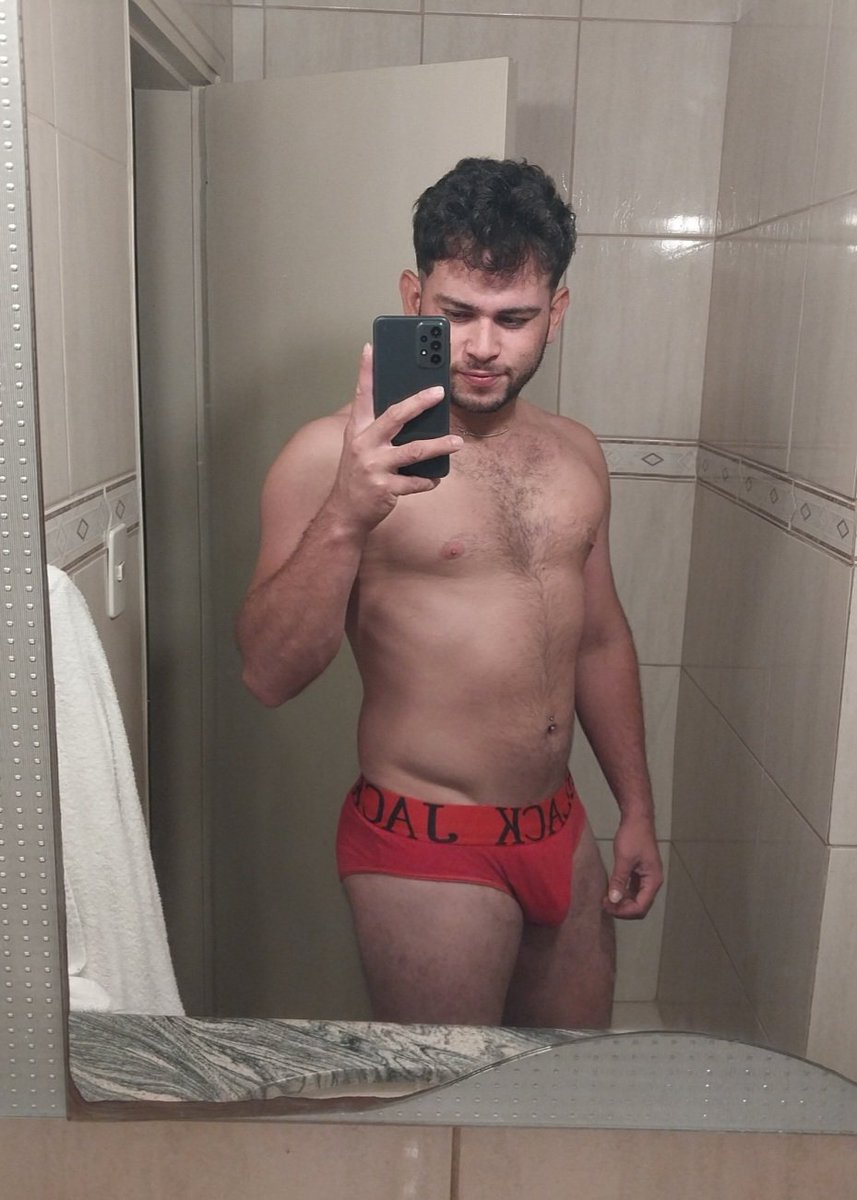cooperbaez98's tweet photo. Hola volví 😏🔥 https://t.co/eQg0FLKtlZ