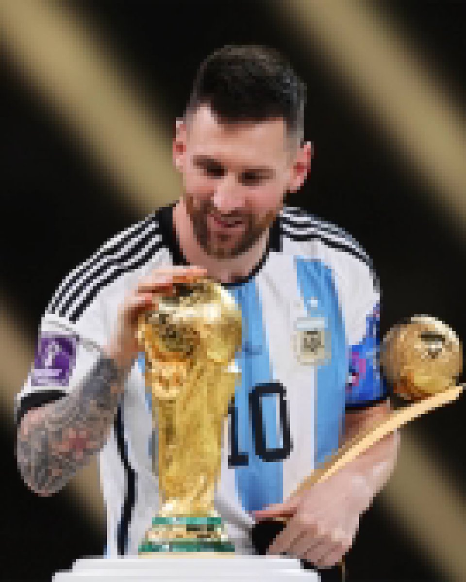 molagadgets's tweet photo. I was there 2014 WC finals when you cried 
2015 copa America finals
2016 copa America finals you wanted to give up
Against Roma
Against Liverpool 
Now you have it all the greatest they ever will be.
The king of sports 🐐👑 https://t.co/0E8egfNEKM