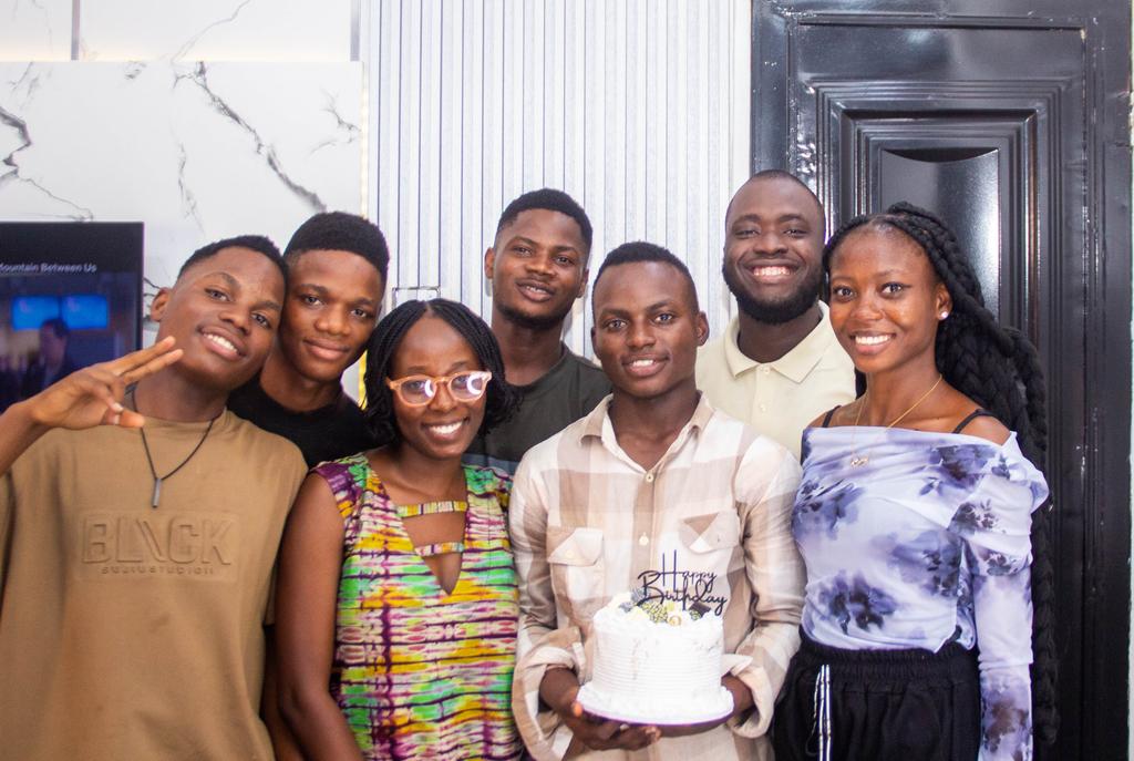 david_onilude's tweet photo. Ese Ooo https://t.co/ZykvZl7UxO