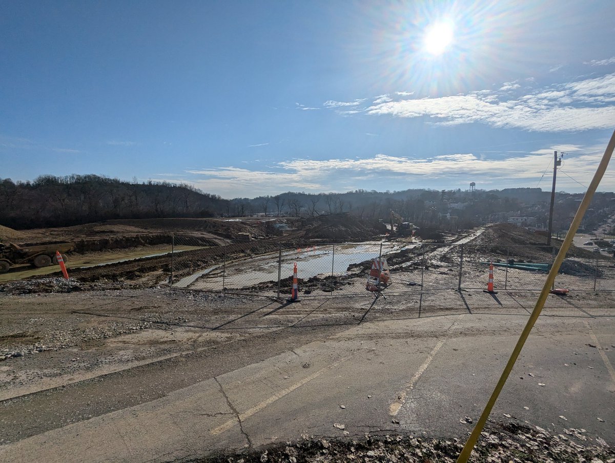 NewCathBreds's tweet photo. Progress continues on the athletic complex. The retaining wall and further excavation is the focus. Plumbing and concrete footers for the locker rooms will start soon. https://t.co/EcjiqI5crD