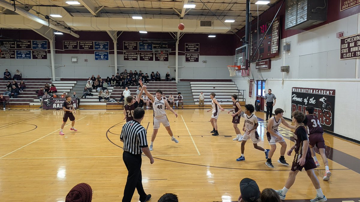 benmorrison14's tweet photo. Cheering on my nephew in downeast Maine! Near my old stomping grounds at the University of Maine. Caribou has an incredible JV team! #basketball #family #maine #USA https://t.co/hb2tvsHYnk