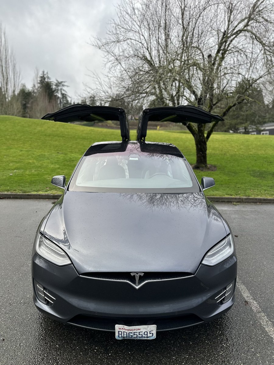 odonnell4judge's tweet image. 175 years ago, my great, great, great grandmother passed the family bible to her son on an ox-pulled covered wagon on the Oregon trail.
In 1945, my great grandmother passed the Bible on to my grandmother on an airplane.
Today, my mom passed it to me in a self driving @Tesla .