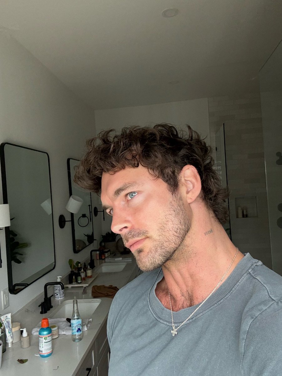 Christianhogue tweet media