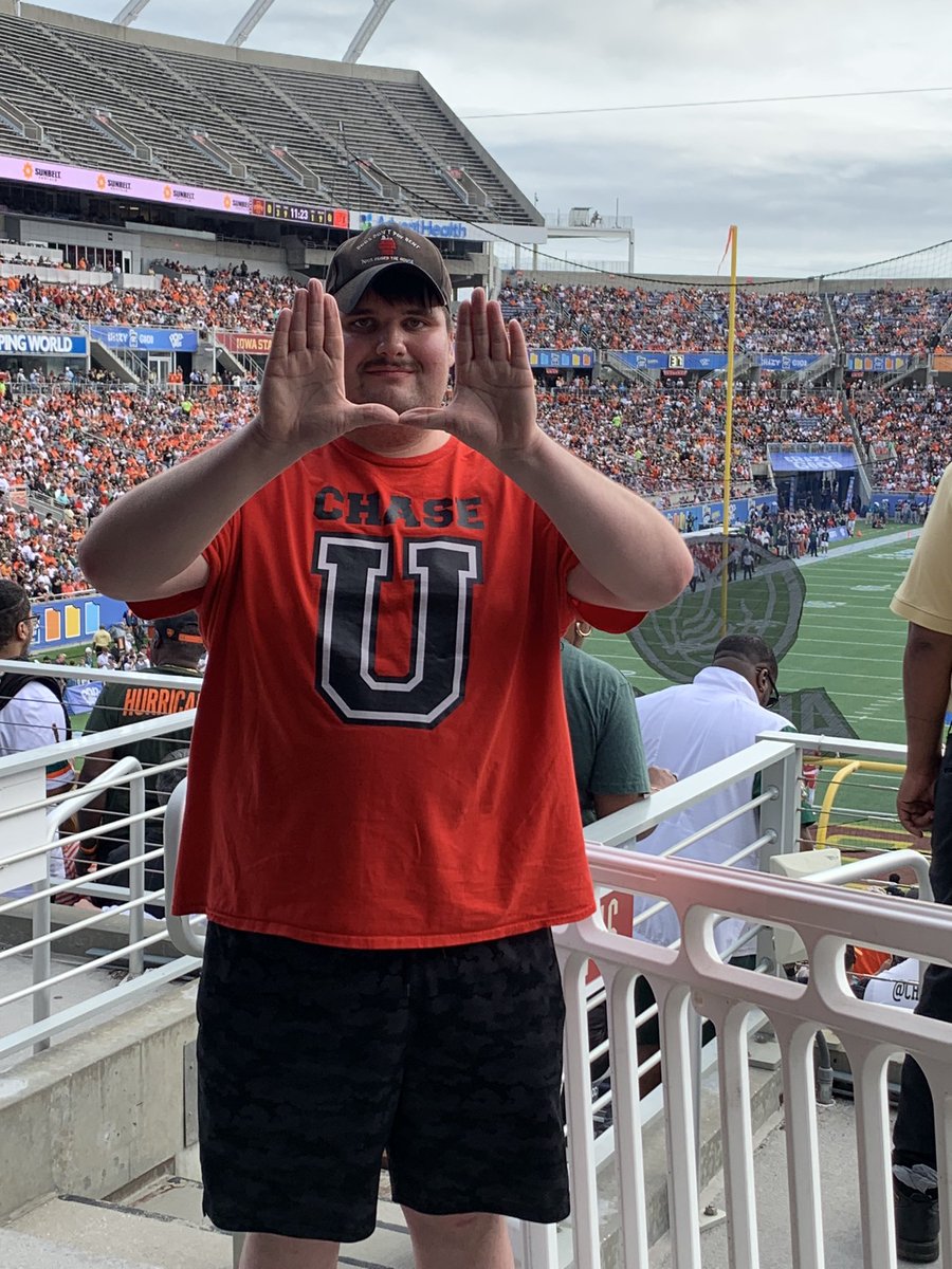 schoch_luke's tweet photo. Chase U fan at the Pop Tarts Bowl! #chaseuniversity #chaseu #nxt #poptartsbowl https://t.co/Tbzu6wNhKV