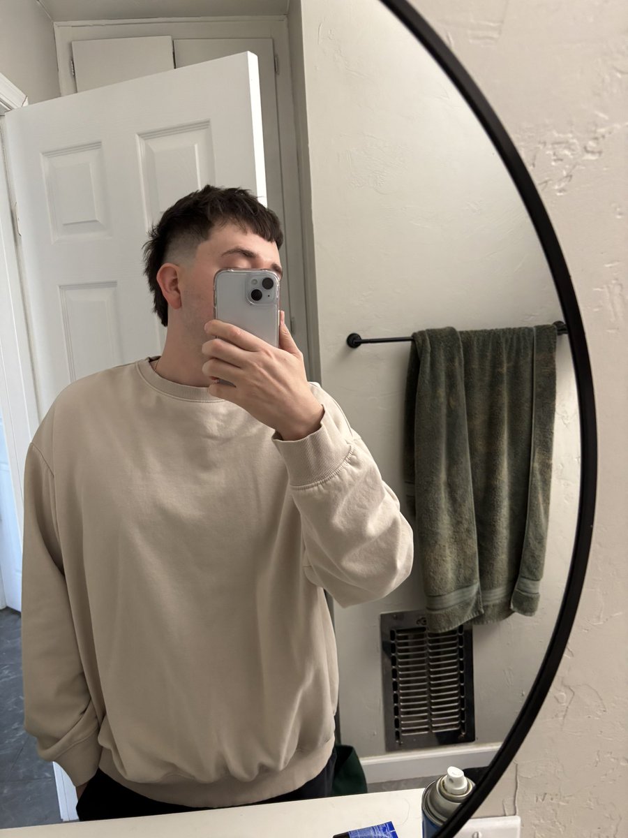 yoReefa's tweet image. lock in twin this ain’t great clips @Cellium