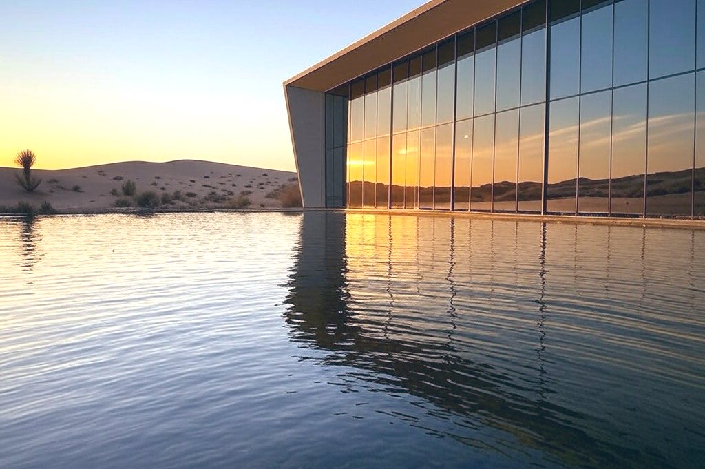 ORodMETARQ's tweet image. Calm lighting and reflection.
#desertarchitecture #Architecture  #Design