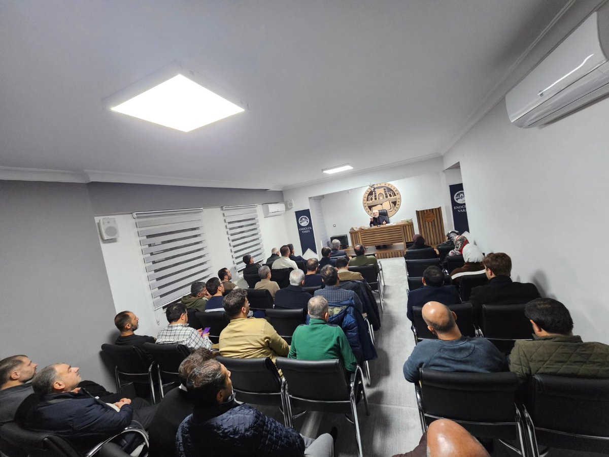 Endülüs vakfı olarak müzakereler serisinin 3. programını gerçekleştirdik. Mütercim Cemal AYDIN hocamızın; " Ömrünü İnsanlığa Adayan Düşünür Roger GARAUDY " başlıklı sunumu, katılımcıların da soru ve katkılarıyla müzakere edildi. Hocamıza ve katılımcılara teşekkür ederiz.