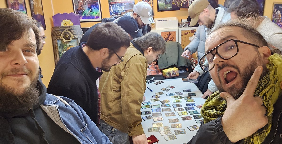 GodardHazard tweet media