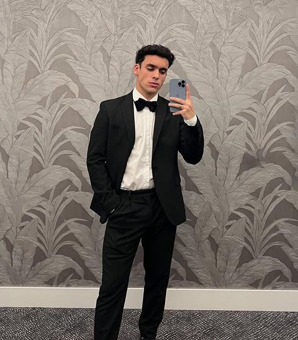 🎄felices fiestas y eso🎄