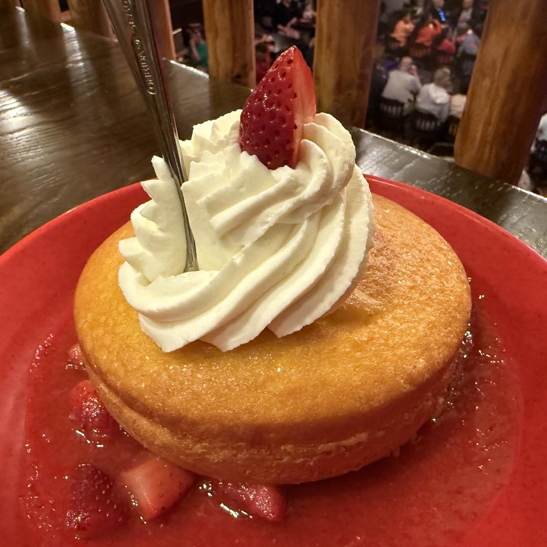 JonesTravels's tweet photo. Family fun at the Hoop Dee Doo Musical Revue at Disney’s Fort Wilderness Resort #fortwilderness #disneyworld #waltdisneyworld https://t.co/ambYZZf5J2