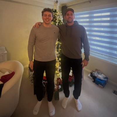 StephenBuzziol's tweet image. #NewProfilePic