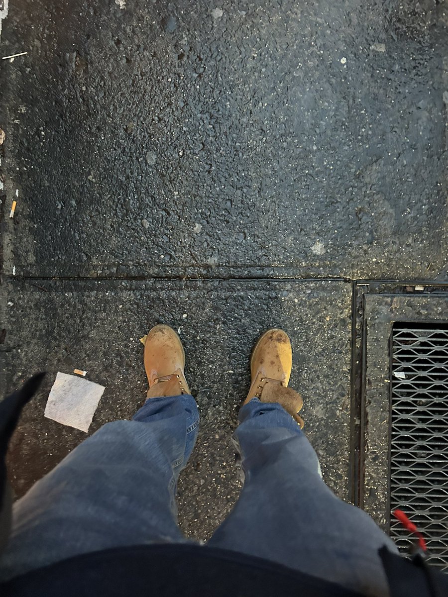 bradalphacash's tweet image. NYC rn who wants to get stomped on 😂😂