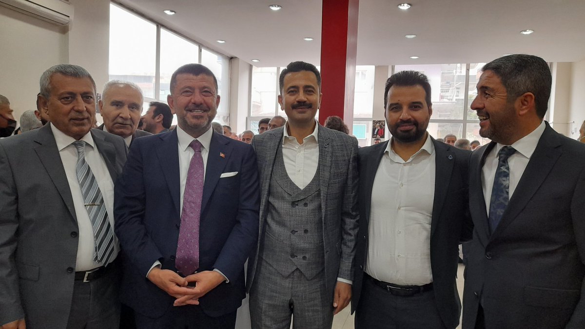 #Malatya Milletvekilimiz Sayın <a href="/veliagbaba/">Veli Ağbaba</a> ’nın kıymetli babasının devri daim olsun kendisine rahmet,  Veli Ağbaba ve ailesine sabır ve başsağlığı diliyorum. Acılarını yürekten paylaşıyorum.