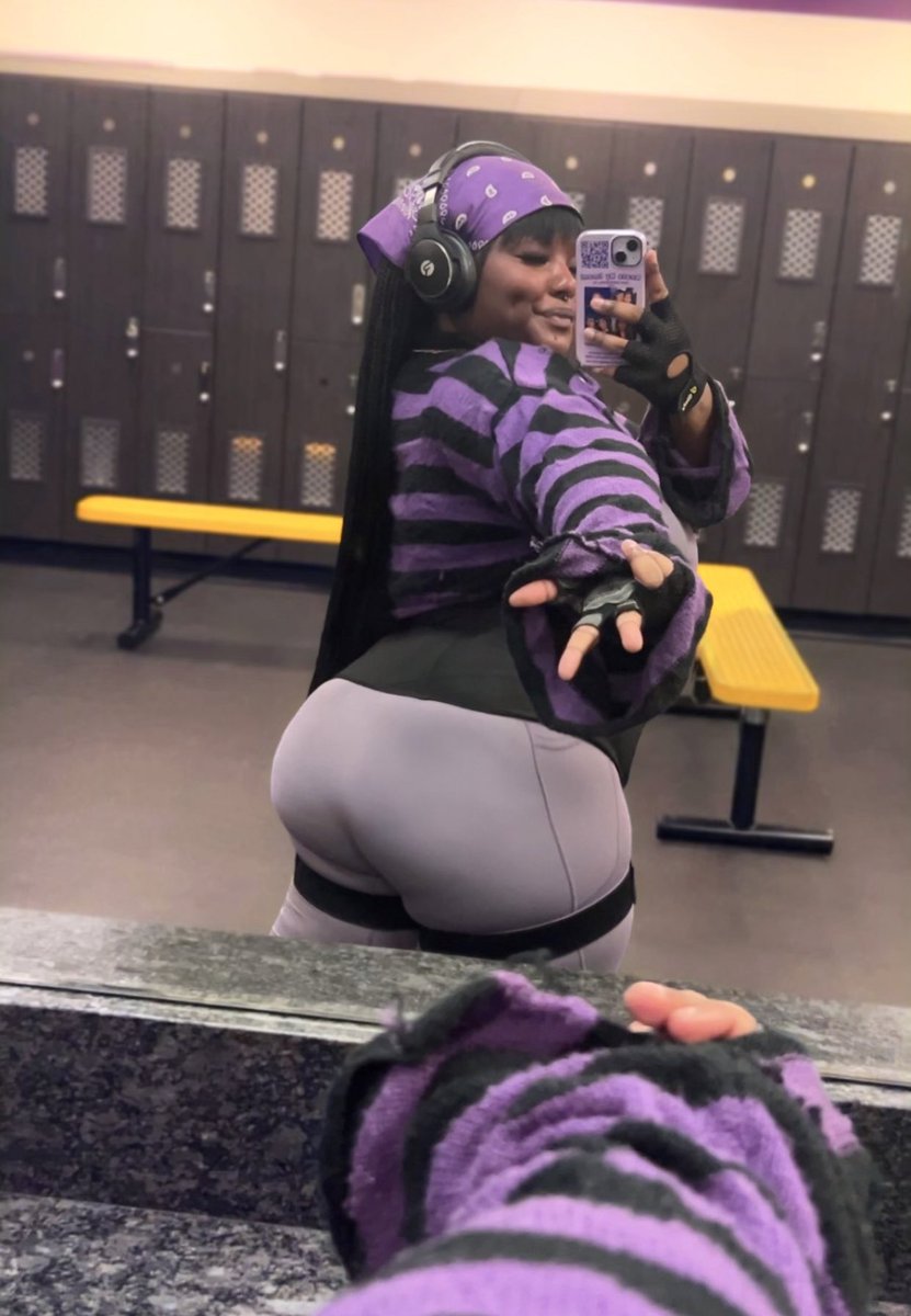 miissimani's tweet photo. use that mirror as your motivator 🏋🏾‍♀️ https://t.co/nqlZmfDFun