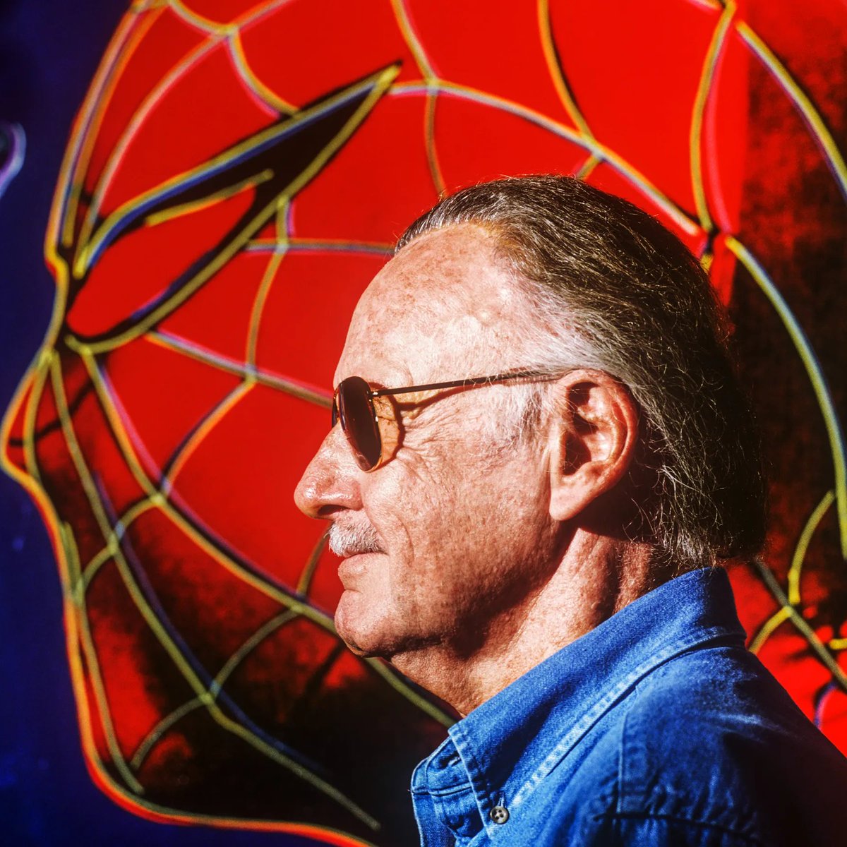 MarvelMultive's tweet photo. Happy birthday to Stan Lee! He would've been 102 today. https://t.co/YH5mS8q2v9