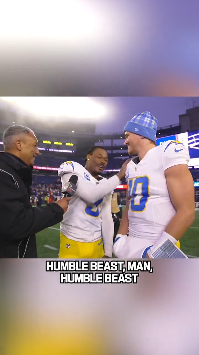 .@DerwinJames was more excited for Herbie than he was for himself 😂

@wyche89 | @chargers https://t.co/TsbdgpajO1
