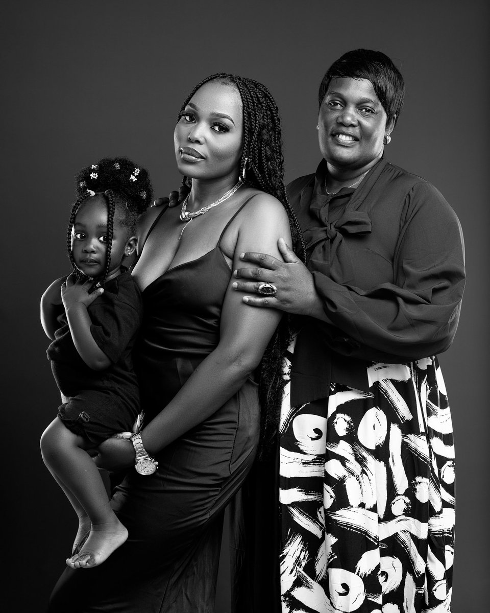 Happy birthday mum we love you❤️