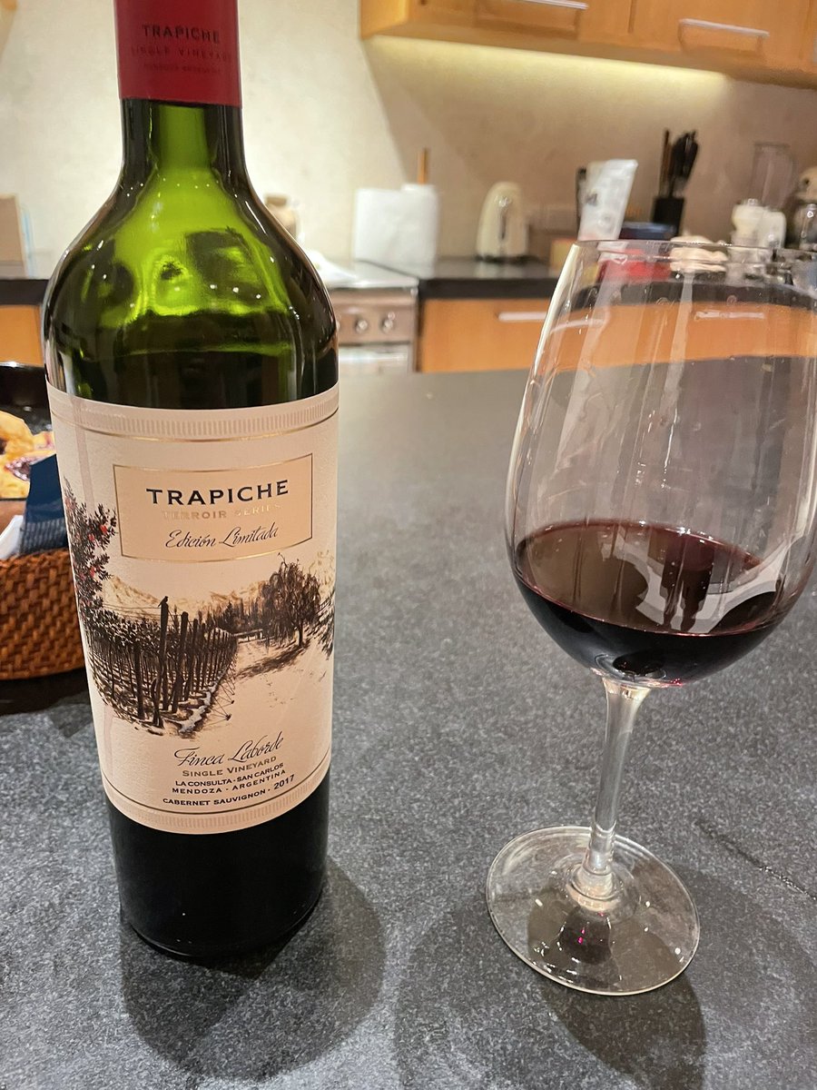 Nicolas H tweet media