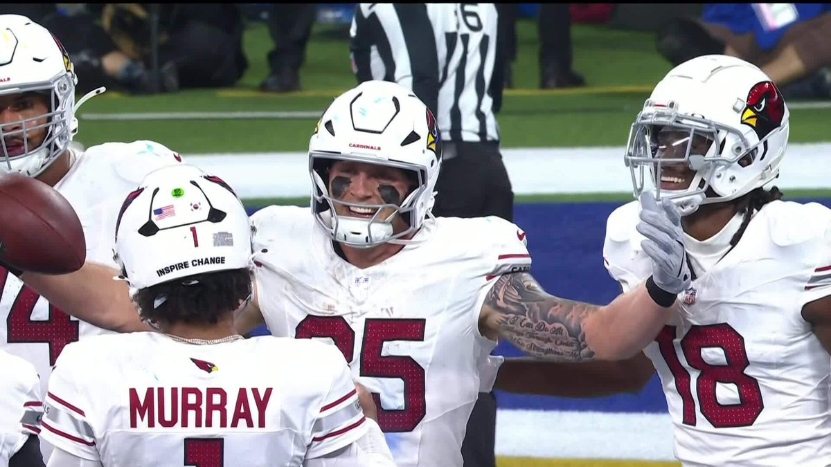 NFL's tweet photo. AT LAST. https://t.co/oJfsthRTS1