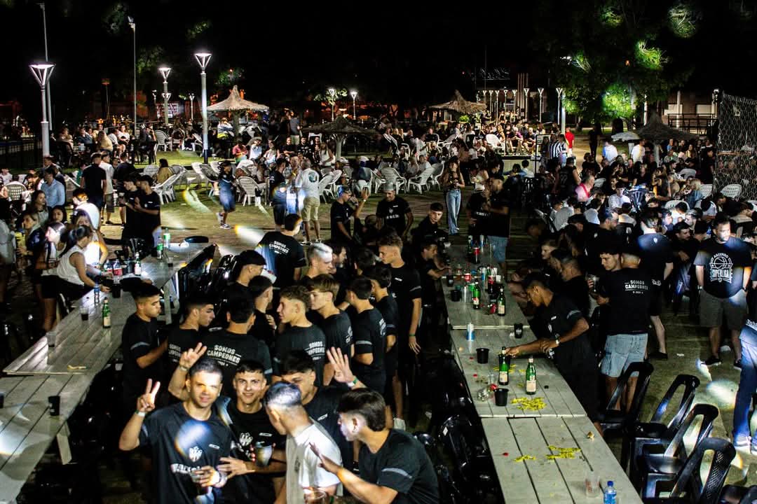 CAUnionOficial's tweet photo. Todo muy copado por acá… https://t.co/ptovUJBaKO