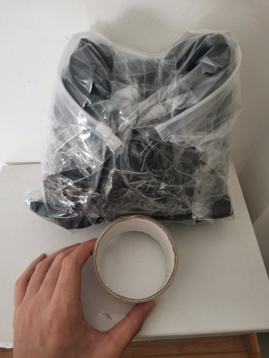 目前能送粉丝的东西都送光了，送光了我就把送东西的推删掉了，可以去【闲鱼】（闲鱼名字－温柔的巴克）找我，帮我把二手物品处理一下，哈哈，谢谢