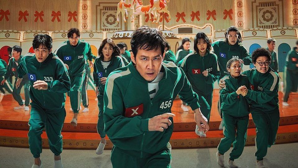 FilmFrontline's tweet photo. "Squid Game: Season 2" dominates Netflix globally, ranking #1 in all 93 countries where the platform is available. A true worldwide phenomenon. 🦑🔥
#SquidGame #SquidGameSeason2 #Netflix #WorldWideHit #GlobalSuccess https://t.co/Cf7fxWD5S9