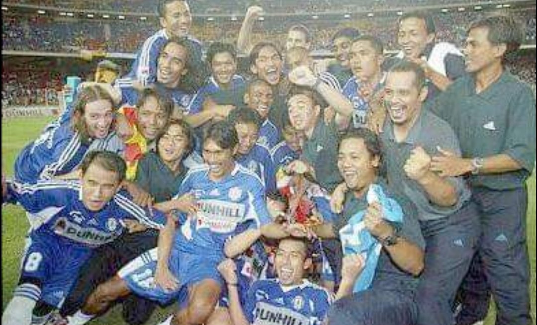 "Macam Mana MPPJ FC Hilang Dari Arena Bola Sepak Negara?"

Apa kelab pertama yang menang Piala Malaysia?

Rata-rata yang tak kenal bolasepak Malaysia akan jawab JDT.

Tapi sebenarnya pasukan kelab ni hanyalah pasukan "majlis perbandaran" tak segah pasukan negeri-negeri masa tu.