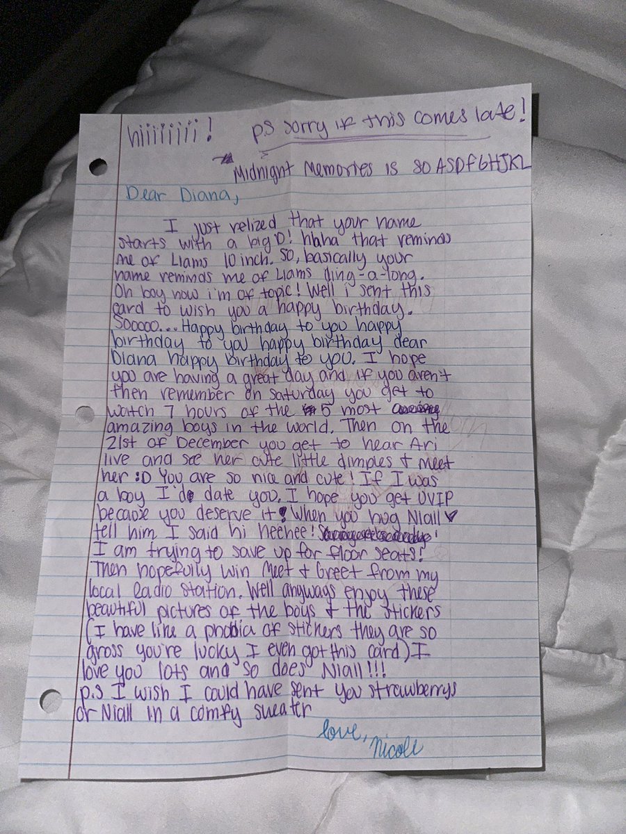 niallobsessed's tweet photo. i was looking through my old letters from 2013. plz reply - who is NICOLE!!!!?? i only remember everybody by their user names i am so sorry to nicole. https://t.co/lx0TKMAKcN