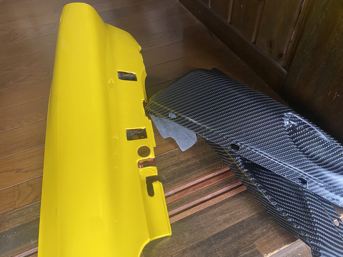 lunyfrogpapa08's tweet image. 年末の掃除の合間に少しずつ
それにしてもラッビング 無駄が多いな、下手だからだろうけど予想してた倍はフィルムがいりそう

#ZZR1100
#ZX11
#カワサキ
 #バイク好きな人と繋がりたい 
 #バイクが好きだ 
 #バイクのある風景 
 #バイク乗りと繋がりたい 
  #バイク好き