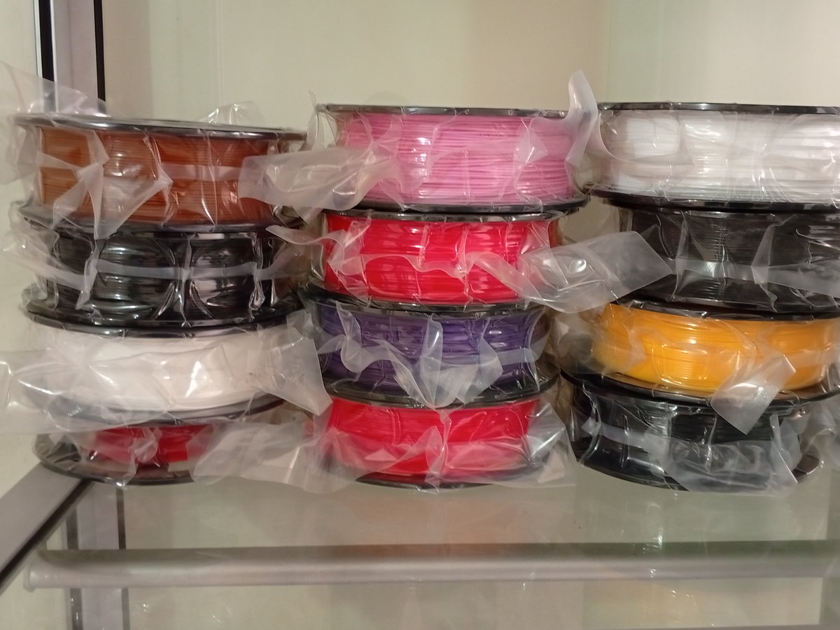 📢 Offre Spéciale sur les Filaments 3D PLA !
👉 3 rouleaux de filament à seulement 50 000 F CFA !
 pour des impressions précises et durables.
 -Disponibles en plusieurs couleurs.
📅 Dépêchez-vous pour passez votre commande dès maintenant.📞 Contactez-nous au 77 077 18 32.