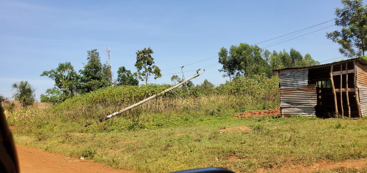 eocholla's tweet photo. @KenyaPower_Care Day 3 without power and disaster awaits at Yuaya market Tingare east. @OpiyoWandayi @citizentvkenya @ntvkenya @K24Tv @Tv47Newske @KBCChannel1 https://t.co/7UhyYl3Q6F