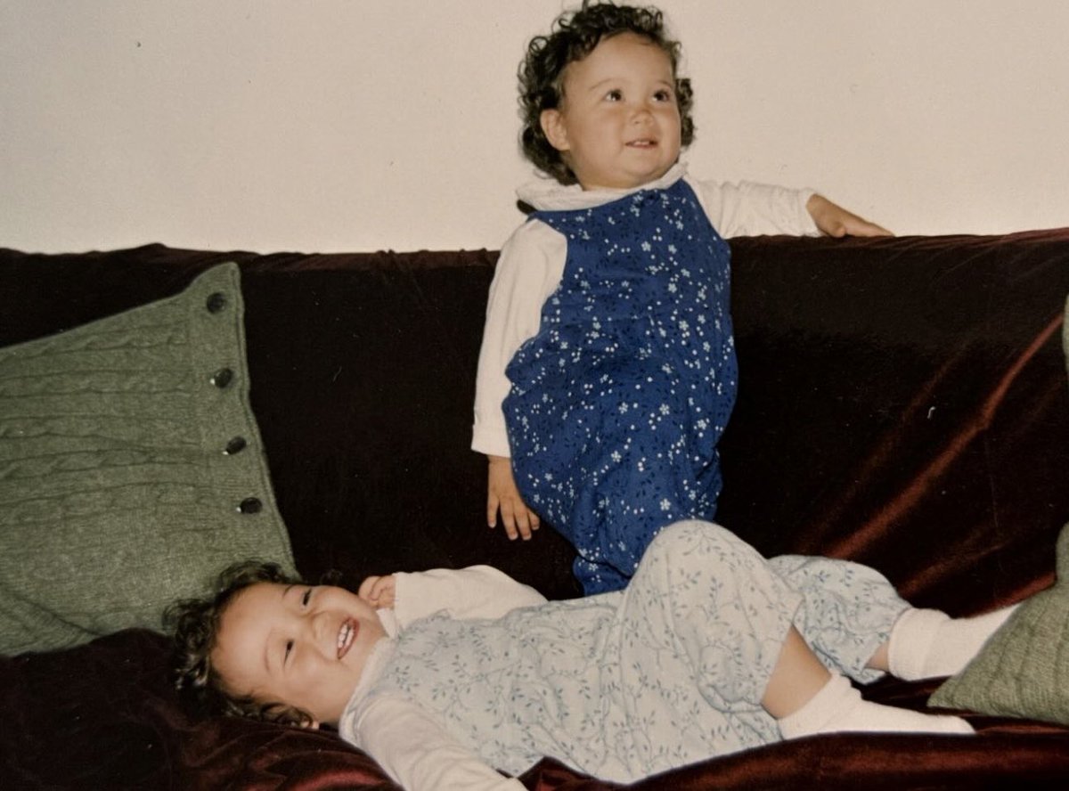 laufeymemez's tweet photo. baby junia and laufey 🤍 https://t.co/2fxfDWj2zO