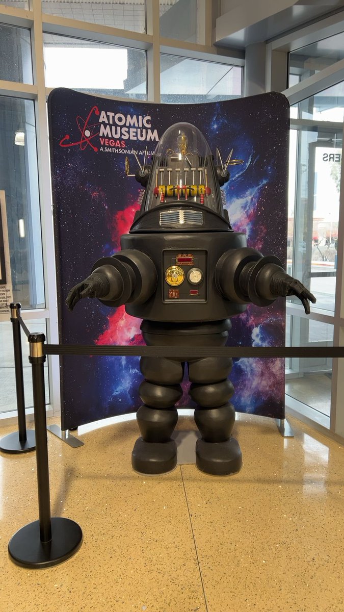 sweetrowena found #cubiecoin in a White vault at this location! Join me playing #cubieverse, It's awesome!   #140618