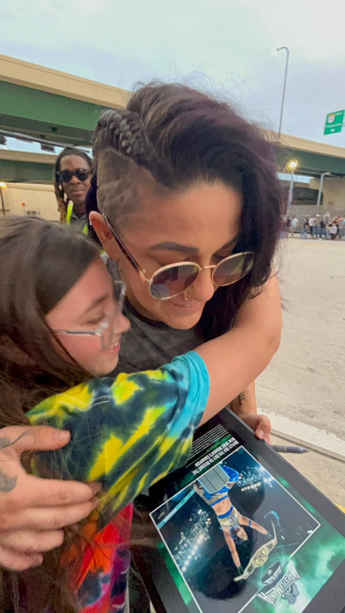 Ashley ♡ | Baychar stan 4 life ✧ tweet media