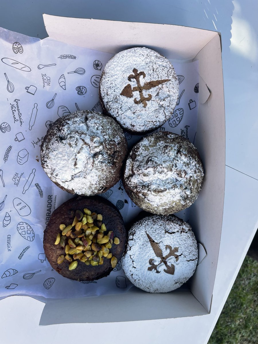 RaspandoelMapa's tweet image. Hubo tortilla party con grupo ecléctico, de esos que se formaban mezclando @ de twitter con los de la vida real, y la magia todavía funciona si la onda es buena